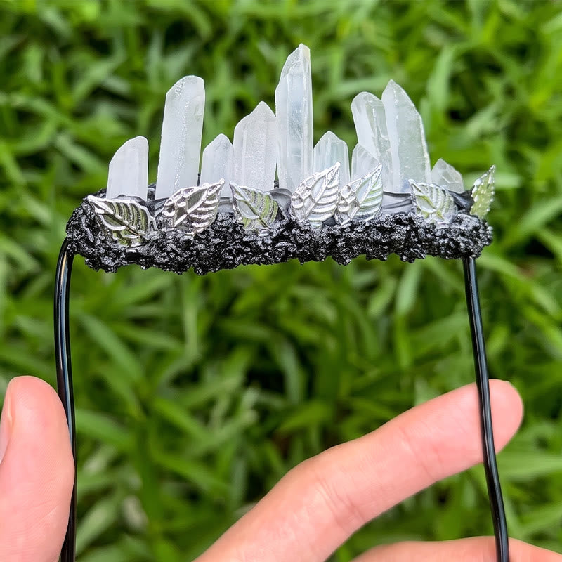 Spilla da taschino a forma di corona in cristallo naturale, realizzata a mano. - Bianco e argento - image 14