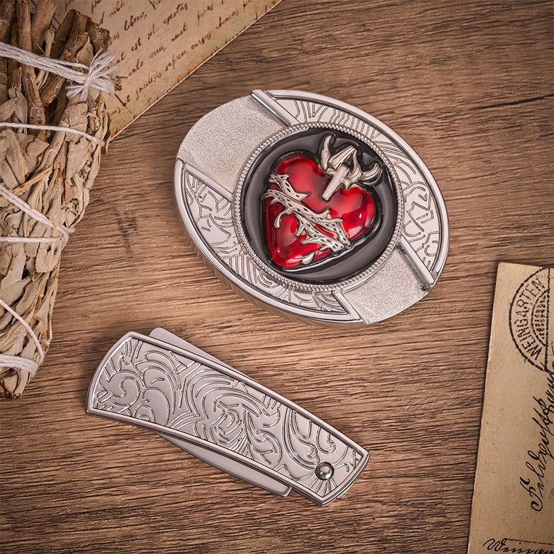 Cintura in pelle con fibbia a coltello pieghevole nascosto raffigurante il Sacro Cuore sanguinante con spine. - image 10