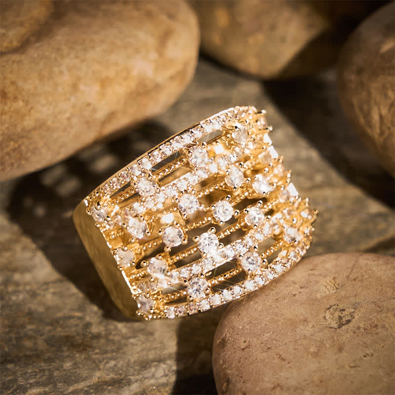 Anello da donna a fascia larga con pavé di zirconi. - image 8