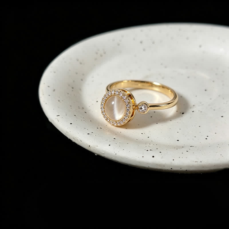 Anello antiansia regolabile con spinner a forma di occhio di gatto dorato - image 2