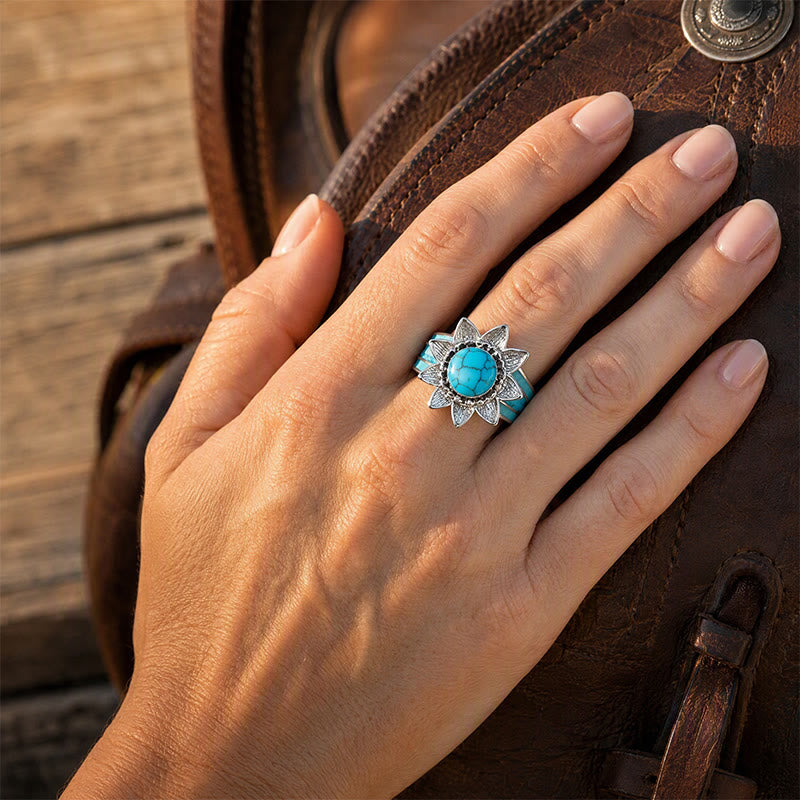 Anello da donna in argento con intarsio di finta turchese in stile boho etnico a forma di sole. - image 1