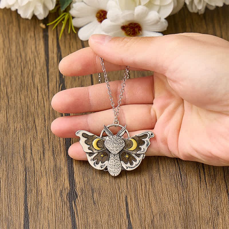 Collana con falena lunare celeste, lune e stelle gotiche - image 1