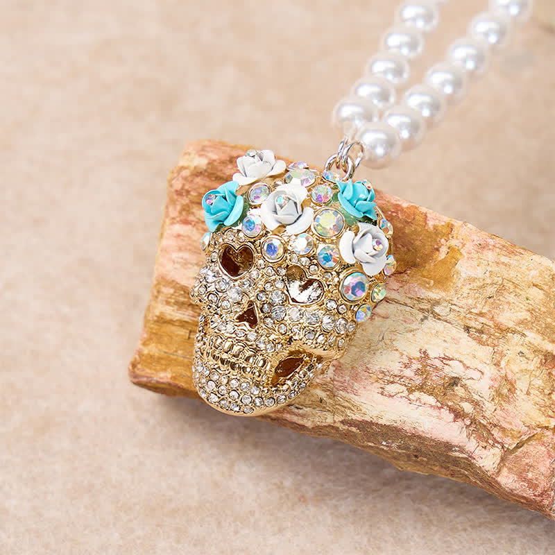 Collana con teschio di zucchero e perle, con strass di cristallo e fiori - image 3