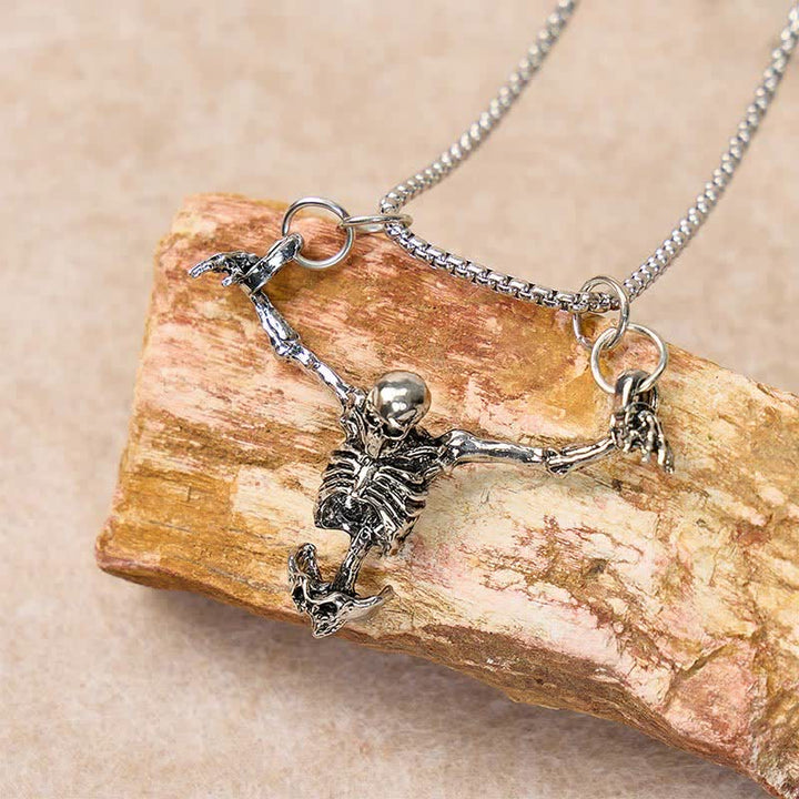 Collana di Halloween con ciondolo scheletro gotico vintage in argento. - image 3