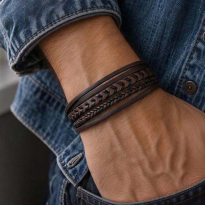 Bracciale multistrato da uomo in pelle intrecciata piatta con chiusura magnetica, stile western. - image 1