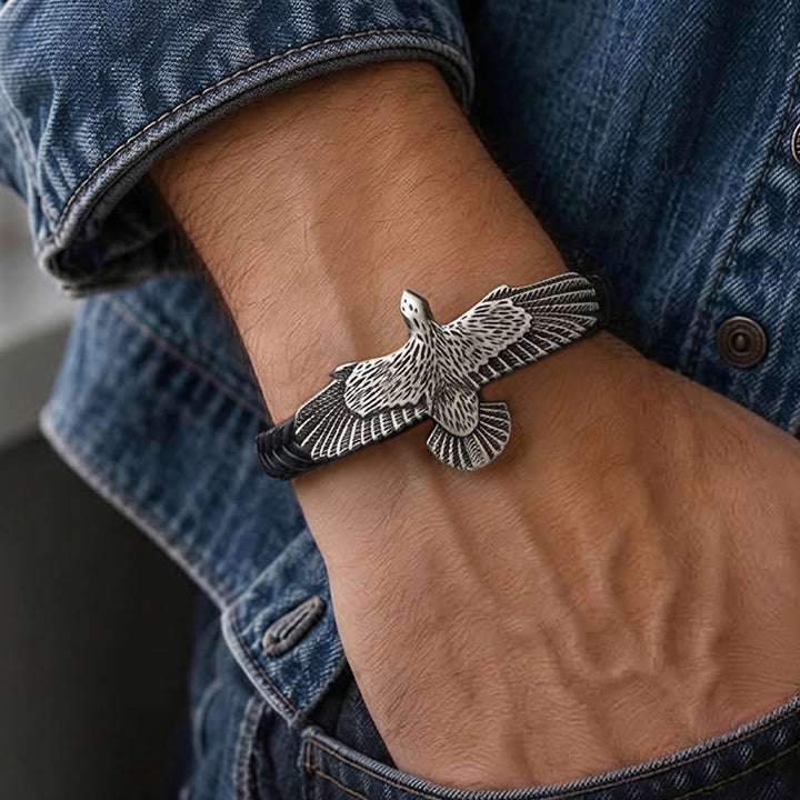 Bracciale da uomo vintage western in pelle intrecciata con aquila ad ali spiegate - image 4