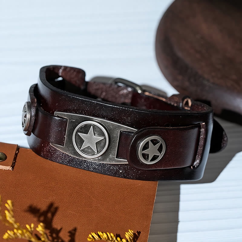 Bracciale rigido vintage in pelle con stelle borchiate e chiusura a spilla. - image 5