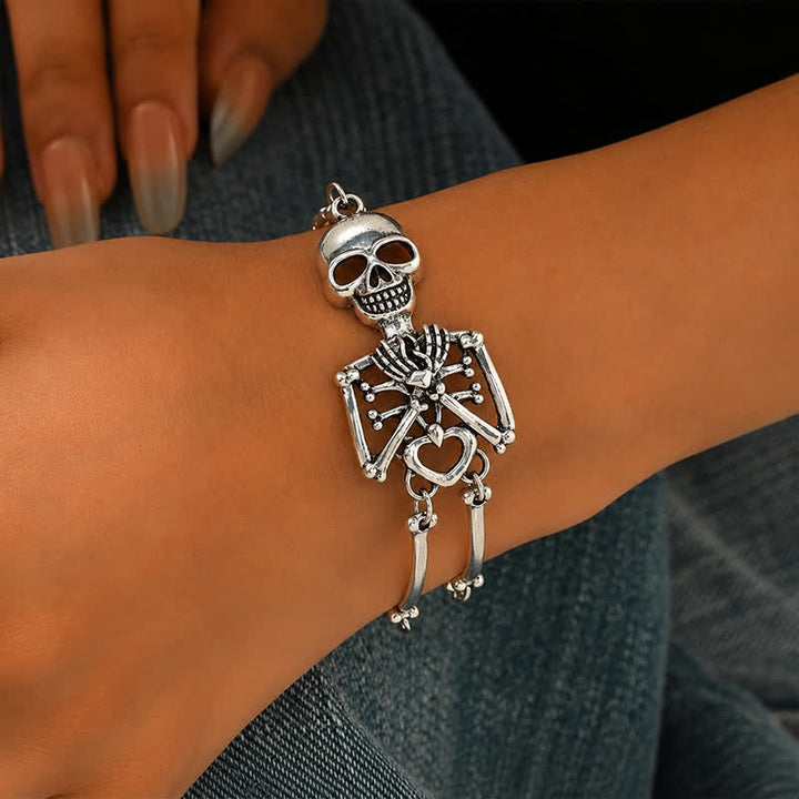 Simpatico braccialetto di Halloween con scheletro, occhi a cuore e teschio in stile gotico. - image 1