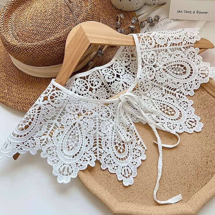 Mantellina da donna bianca all'uncinetto con pizzo e colletto finto removibile. - Stile n. 1 - Taglia unica - image 1