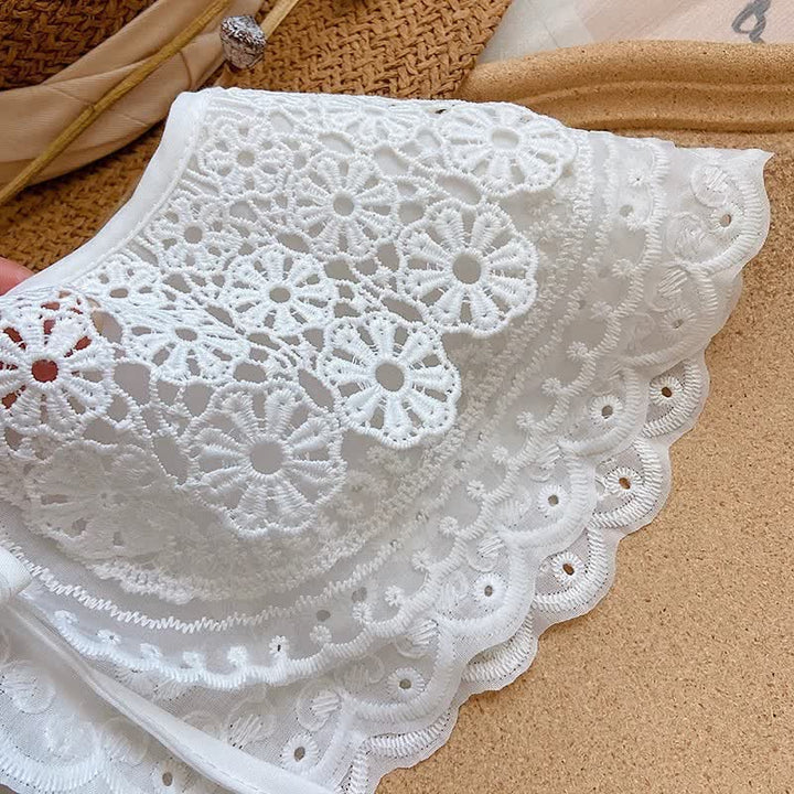 Mantellina da donna bianca all'uncinetto con pizzo e colletto finto removibile. - image 4