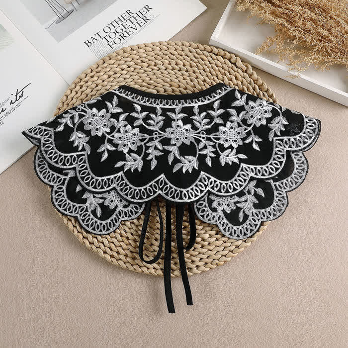 Mantella/scialle vintage da donna con ricami floreali e colletto finto. - image 2