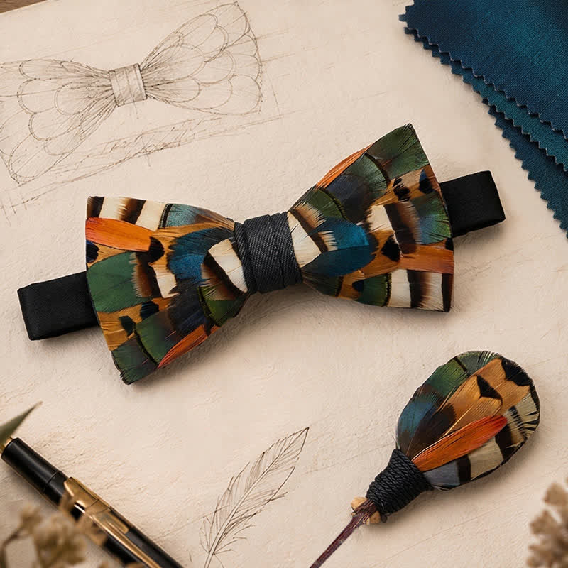 Papillon autunnale a mosaico con piume color arancio ruggine e verde oliva, con spilla da bavero. - image 0