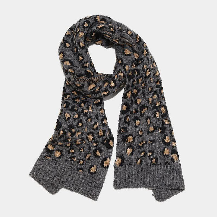 Set di 3 cappelli, sciarpe e guanti con stampa leopardata da donna - image 9