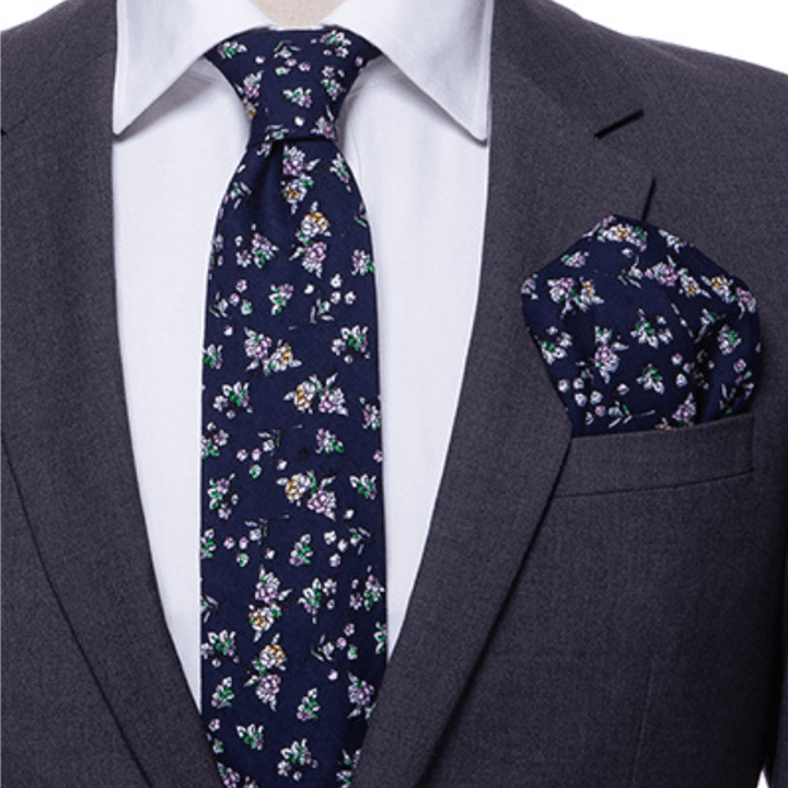 Set di 2 cravatte floreali da uomo con motivo letterario - image 0