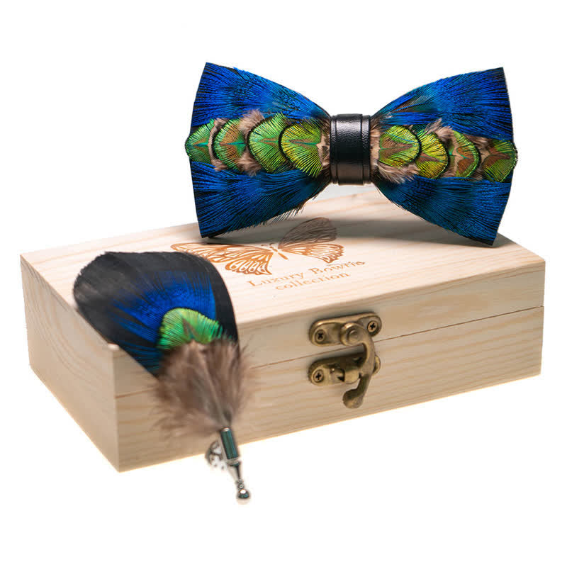 Papillon con piume blu e verde-giallo per bambini con spilla da bavero - image 1