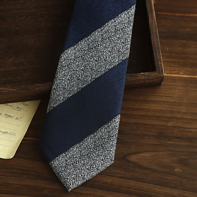 Cravatta a righe blu navy e grigie da uomo - image 2