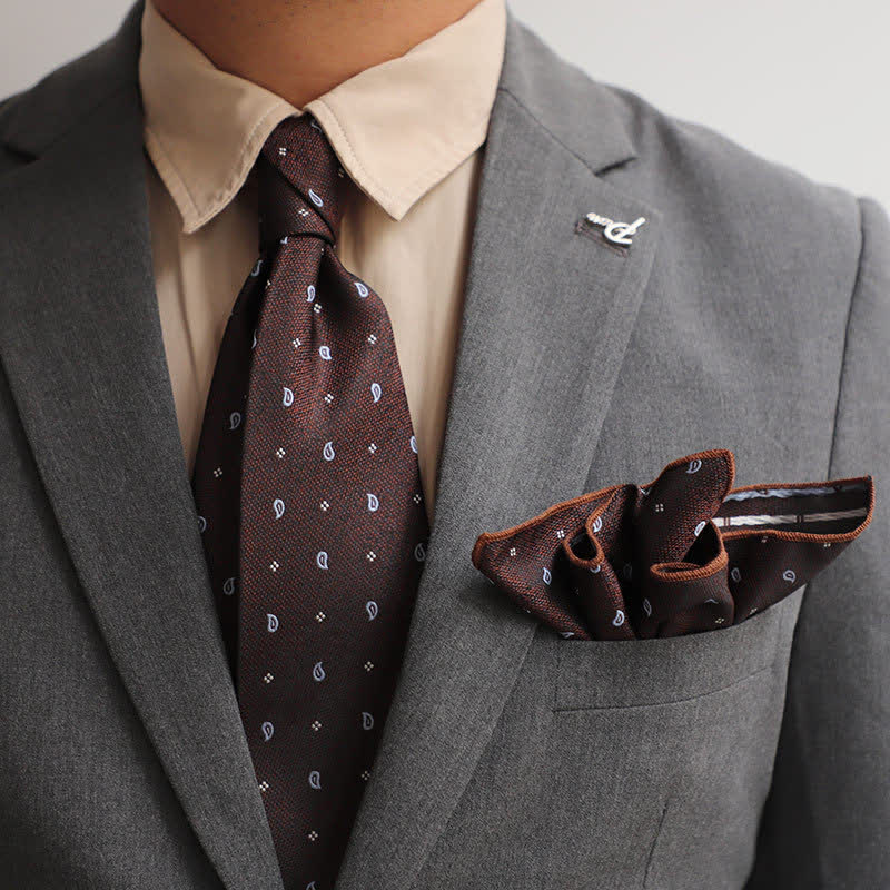 Set 2Ps da uomo con mini motivo vintage e fazzoletto da taschino - Paisley marrone sella - image 0