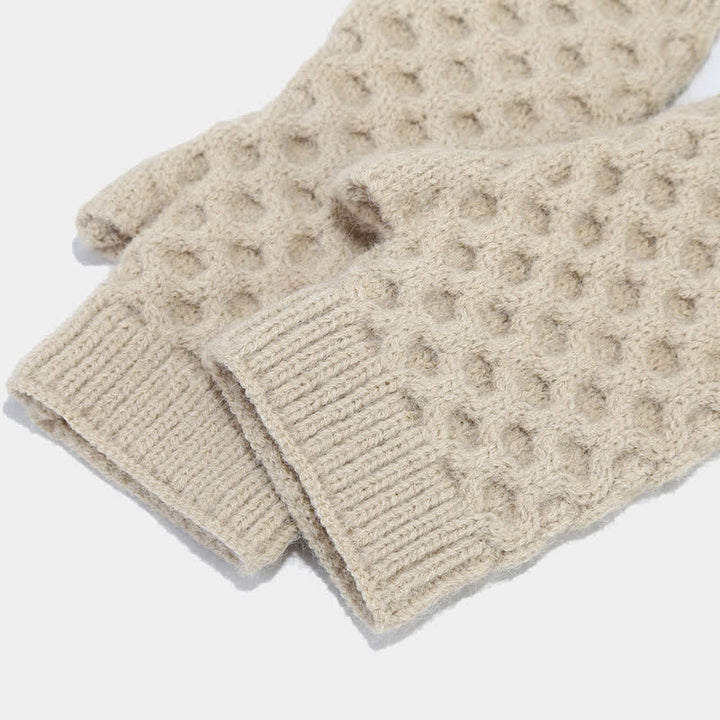 Set di 3 cappelli, sciarpe e guanti lavorati a maglia incrociati da donna - image 9