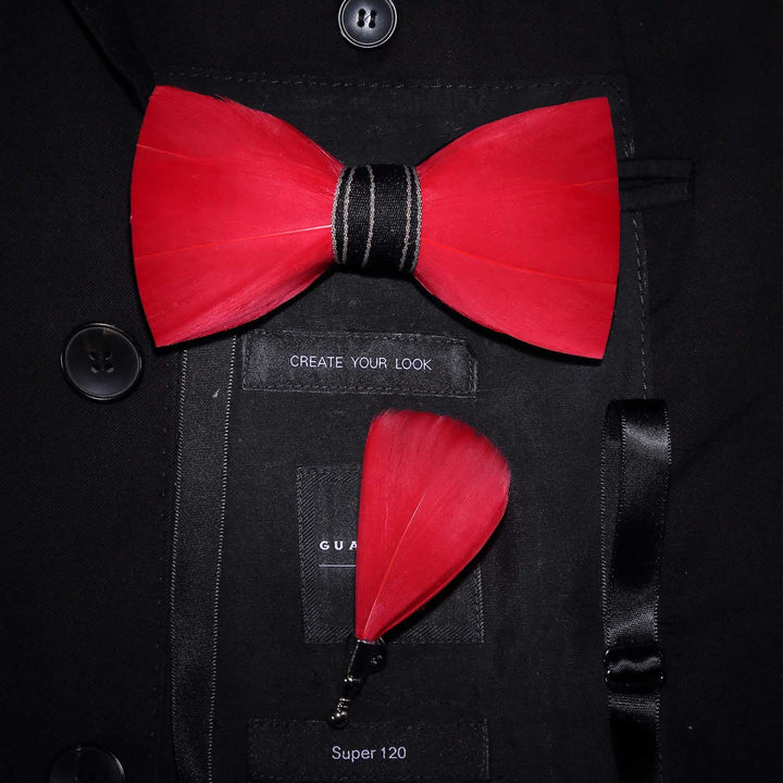 Papillon classico rosso con piume e spilla da bavero - Rosso - image 0