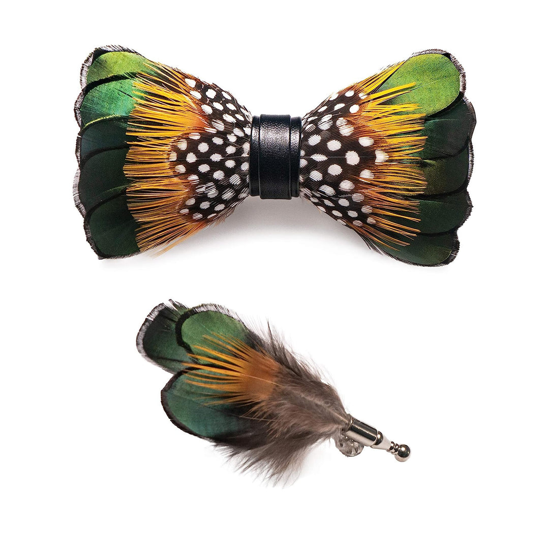 Papillon vintage con piume verde foresta e arancione con spilla da bavero - image 3