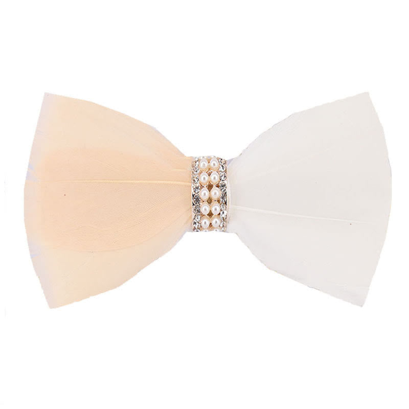 Papillon con piume di perle lucide e bianche con spilla da bavero - Fard e bianco - image 0