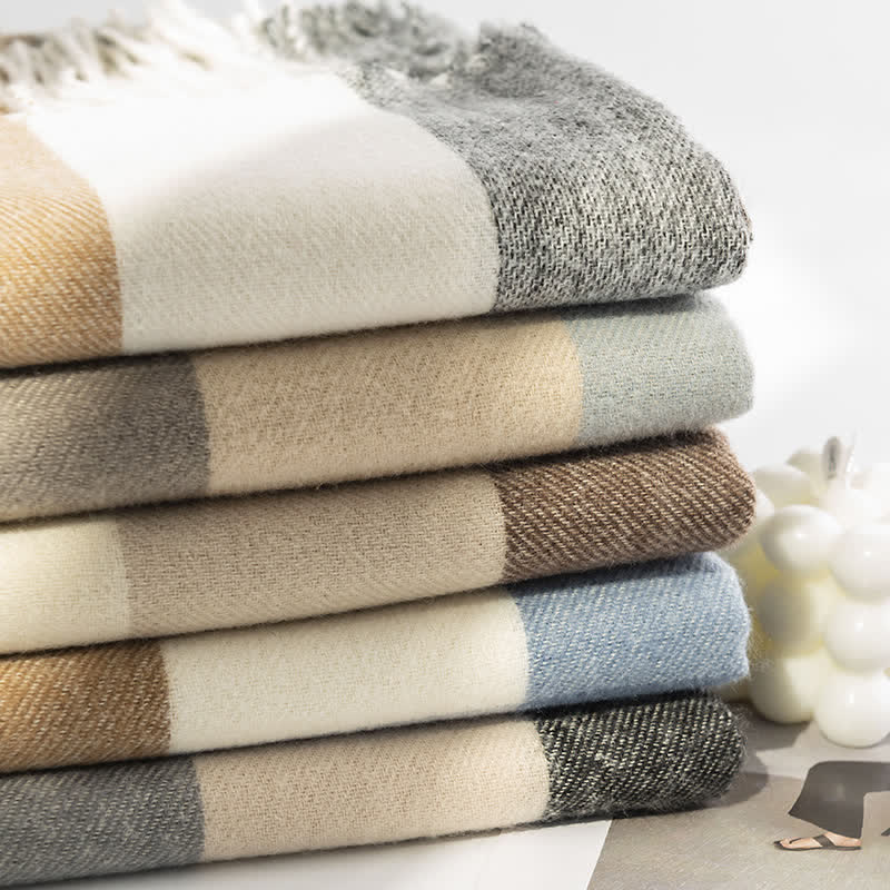 Sciarpa in cashmere imitazione a quadri di classe da donna - image 4