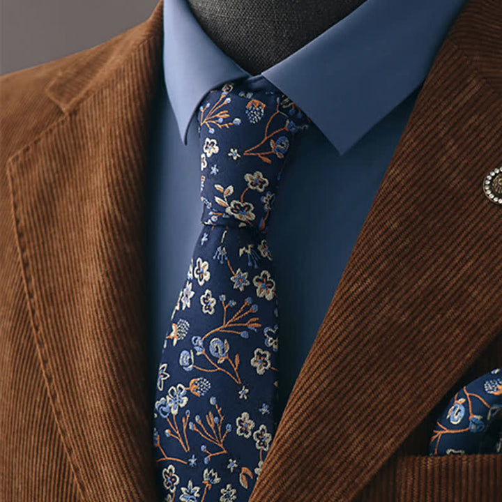 Cravatta da uomo con motivo floreale blu navy e bianco misterioso - Marina Militare - image 0