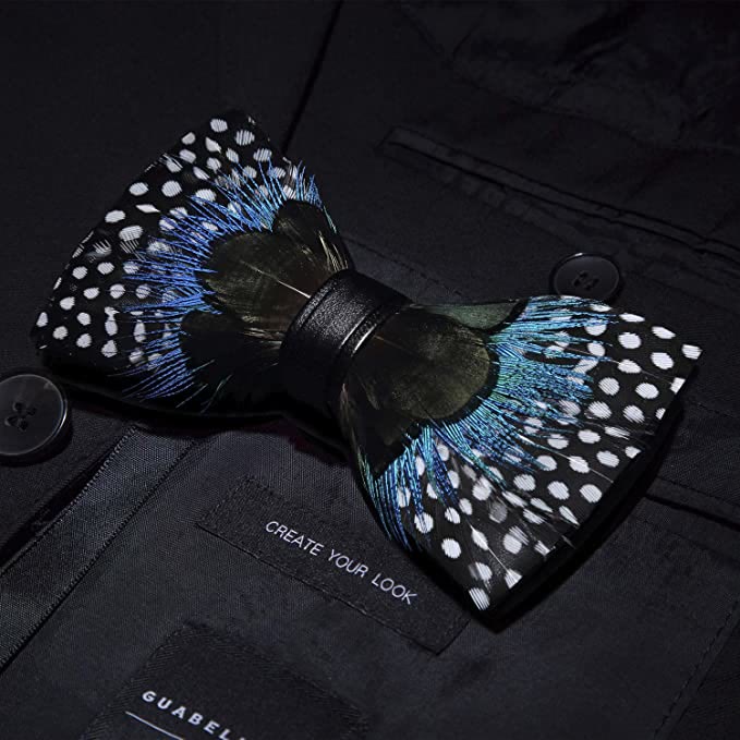 Papillon con piume a pois verdi e blu per bambini con spilla da bavero - image 1