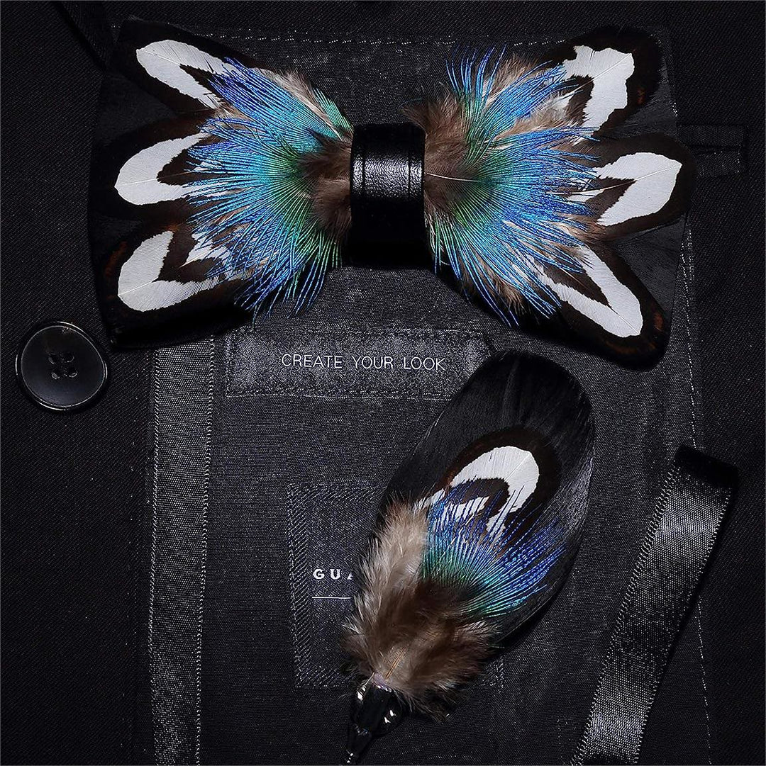 Papillon blu e nero con piume di pavone nobili e spilla da bavero - Blu e nero - image 0