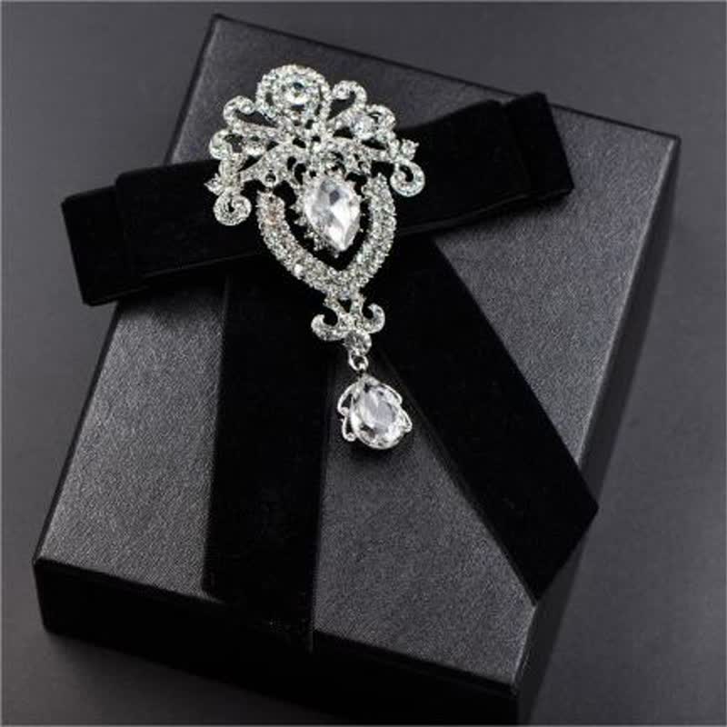 2 pezzi Royal Rhinestone Spilla Velluto Papillon Set - Nero - image 8