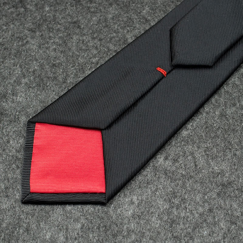 Cravatta da uomo con ricamo nero a forma di tigre - image 3