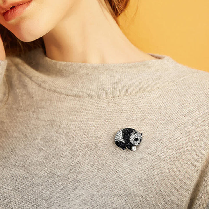 Spilla da donna a forma di panda scintillante - image 3