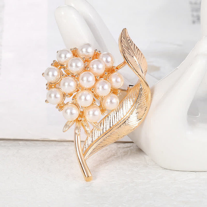 Spilla da donna con perle e fiori freschi - image 2