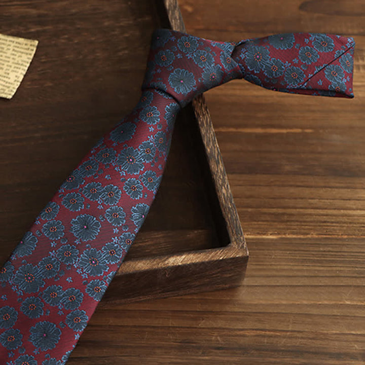 Cravatta da uomo con fiori bordeaux e blu - image 1