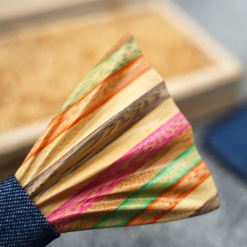 Set di 2 papillon in legno con effetto arricciato arcobaleno da uomo - image 3