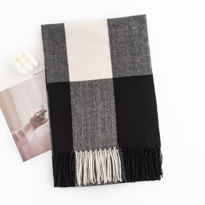 Sciarpa con nappe a quadri e scialle caldo da donna - Nero - image 13