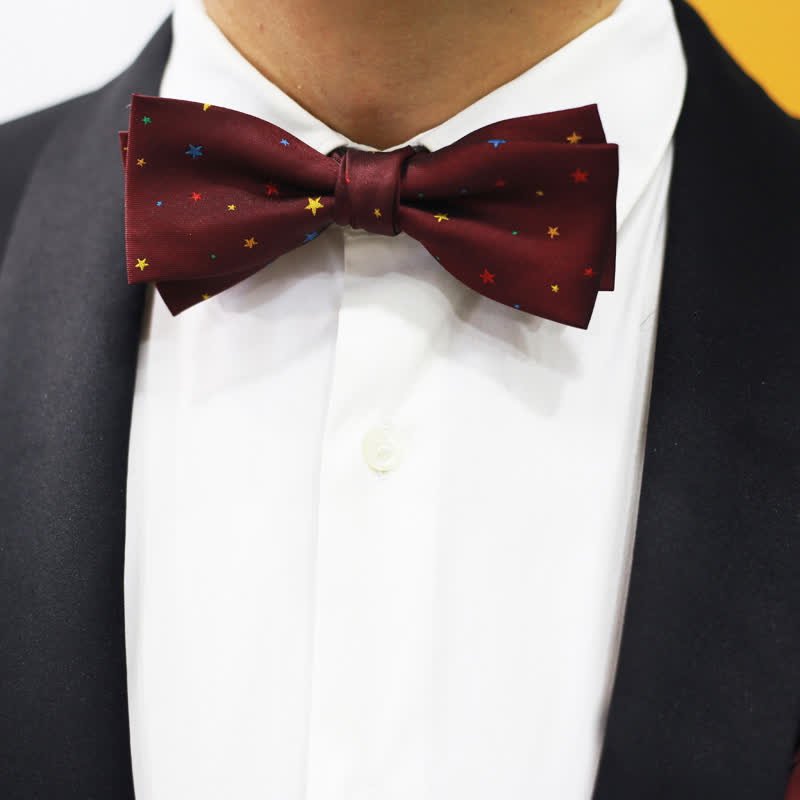 Papillon da uomo con stelle scintillanti colorate bordeaux - image 1